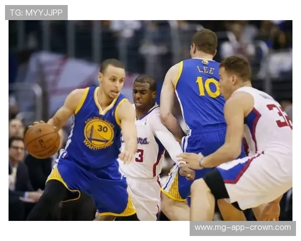 扬尼斯利用挡拆创造空间提升攻防效率 拉开与队友的得分差距